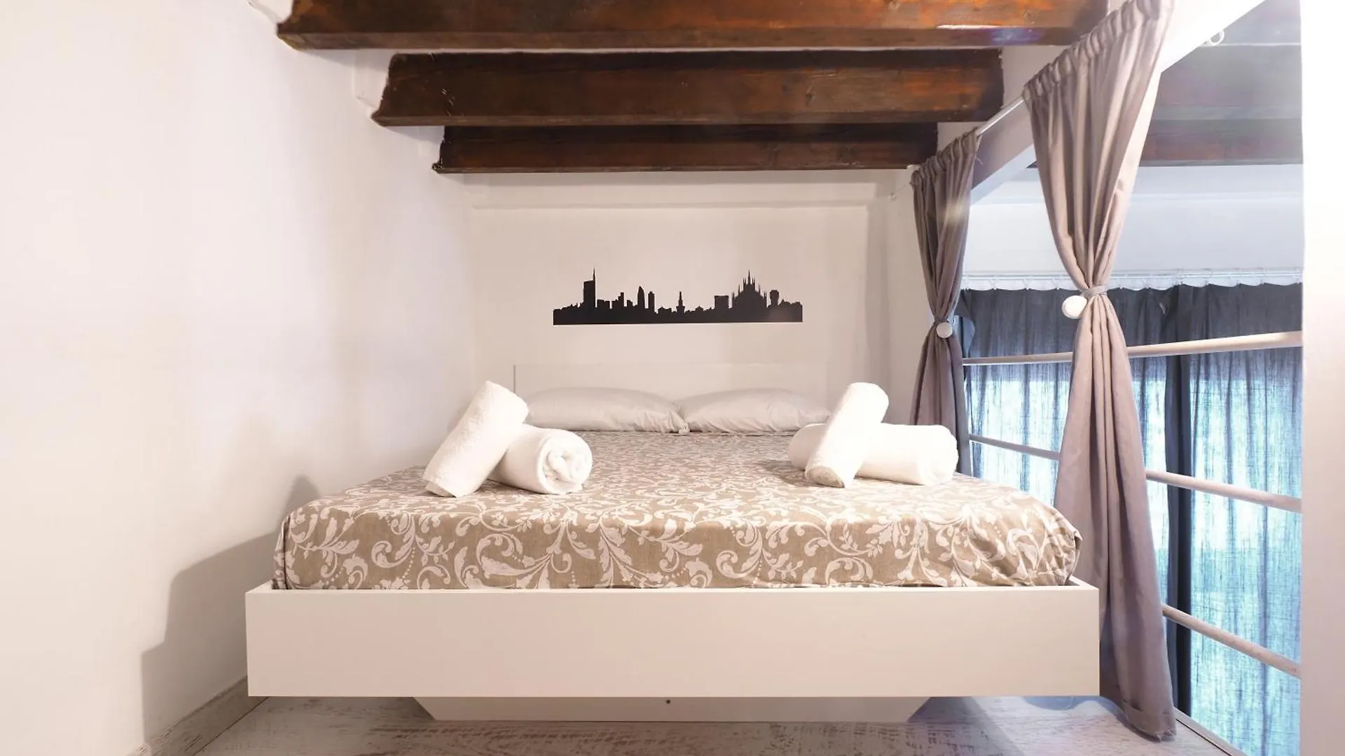 Apartamento Primopiano - Schiaparelli A Flat Milán